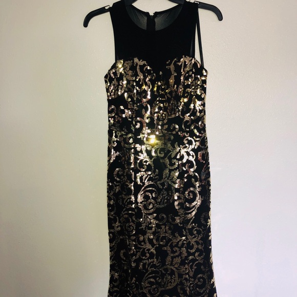 Evening gown - Picture 2 of 3